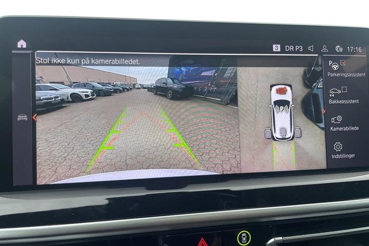 Hvid BMW iX3 fra 2023
