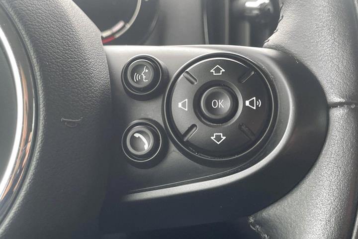 Blå Mini Countryman Cooper SE fra 2021