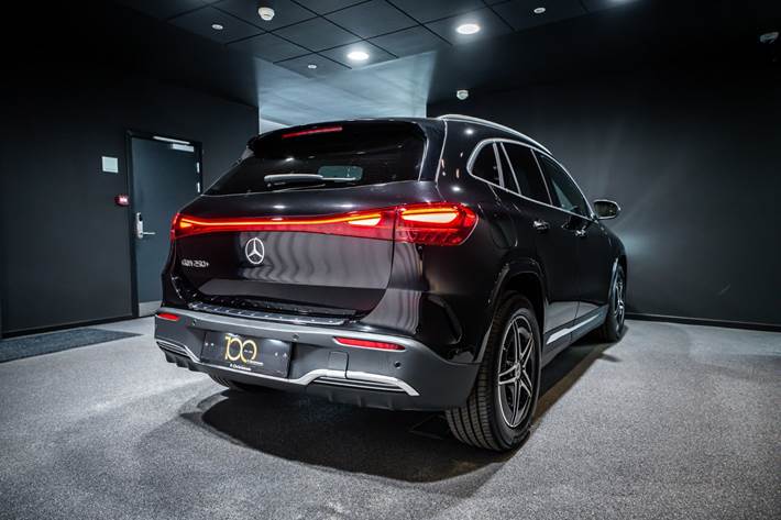 Sort Mercedes EQA250+ fra 2026