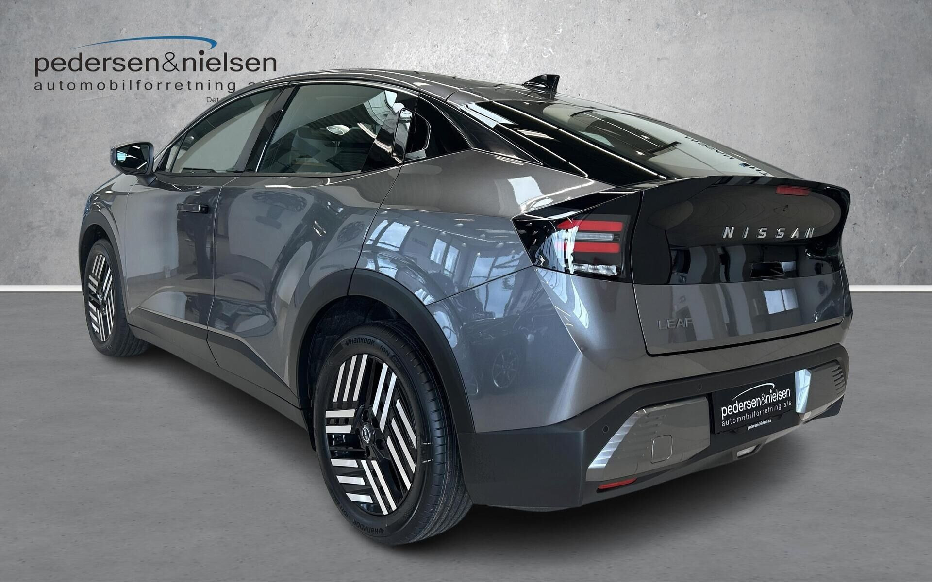 Sort Nissan Leaf fra 2026