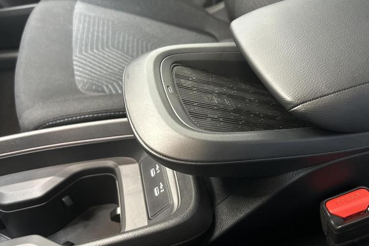Sort Nissan Leaf fra 2026