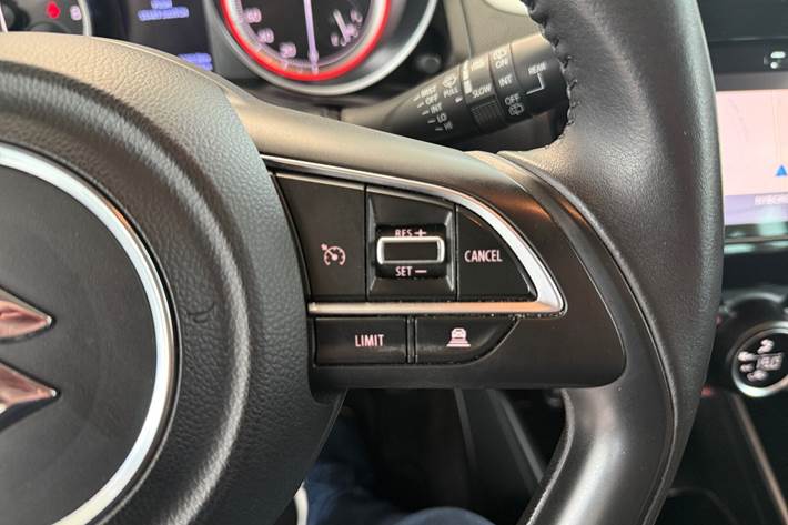Blå Suzuki Swift fra 2020