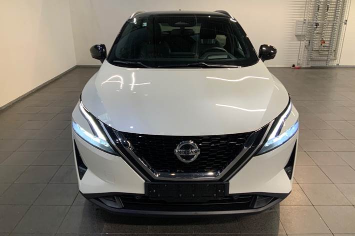 Hvid Nissan Qashqai fra 2021