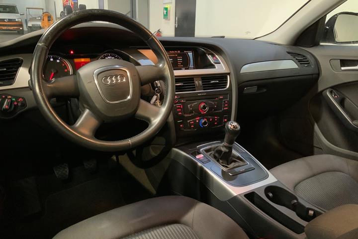 Sort Audi A4 fra 2008