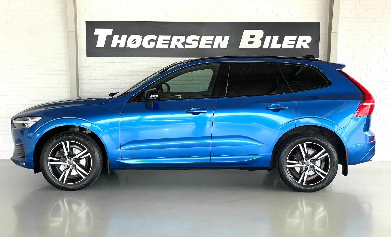 Blå Volvo XC60 fra 2021