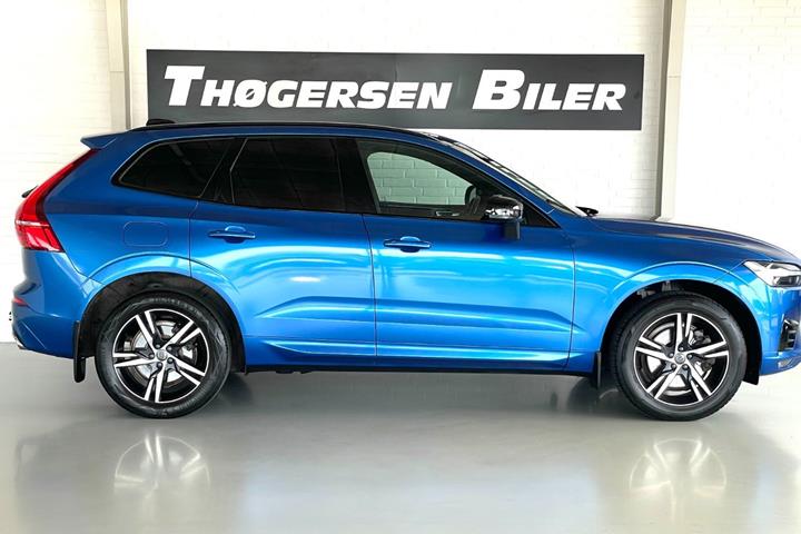 Blå Volvo XC60 fra 2021