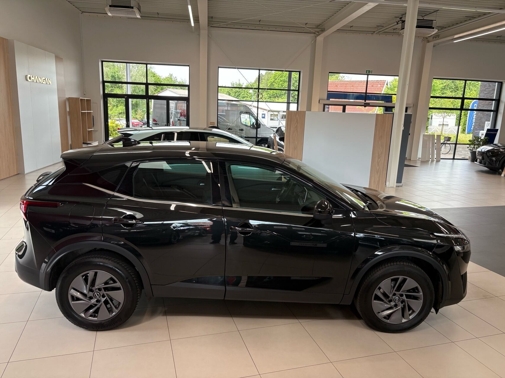 Sort Nissan Qashqai fra 2024