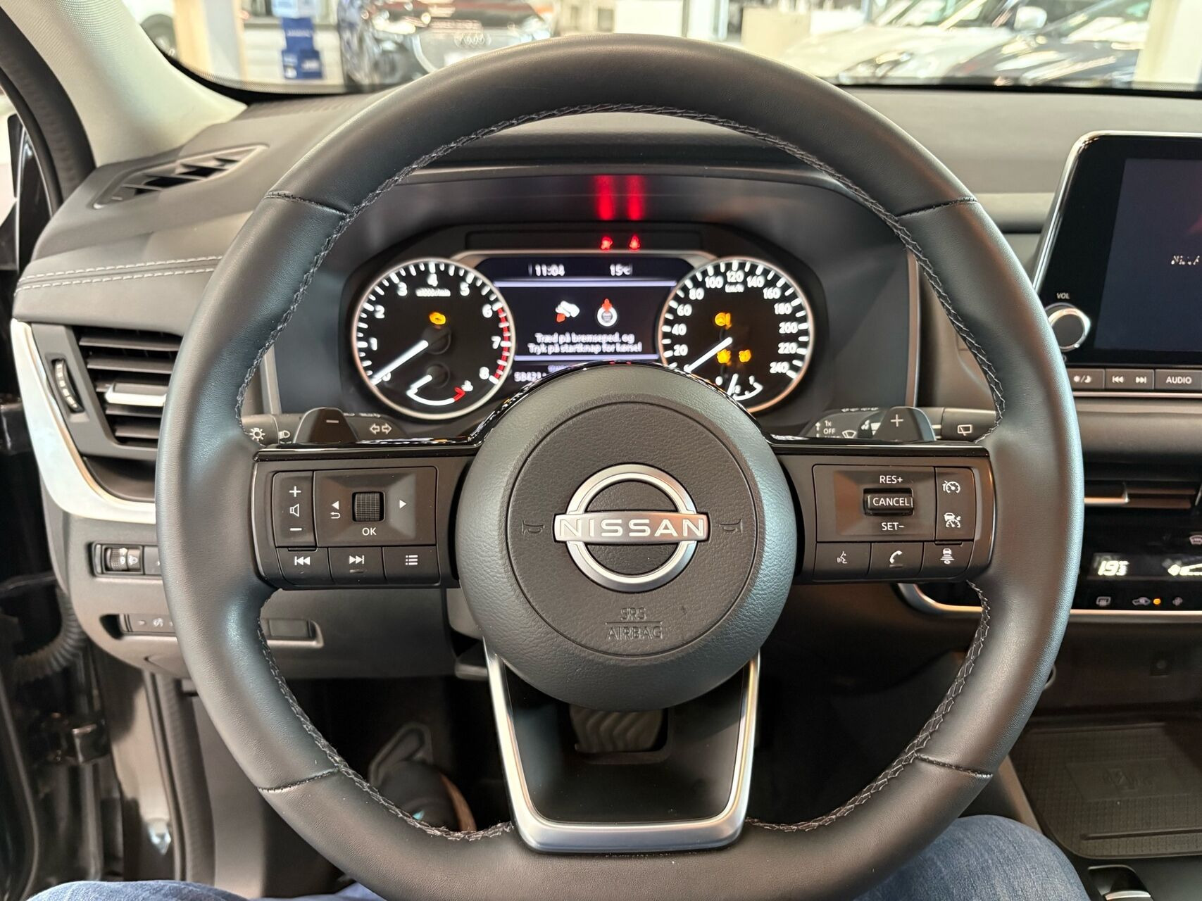 Sort Nissan Qashqai fra 2024