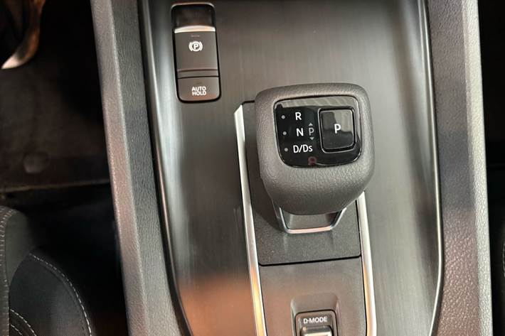 Sort Nissan Qashqai fra 2024