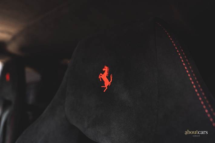 Rød Ferrari 488 Pista Piloti fra 2019