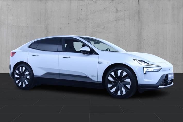 Hvid Polestar 4 fra 2024