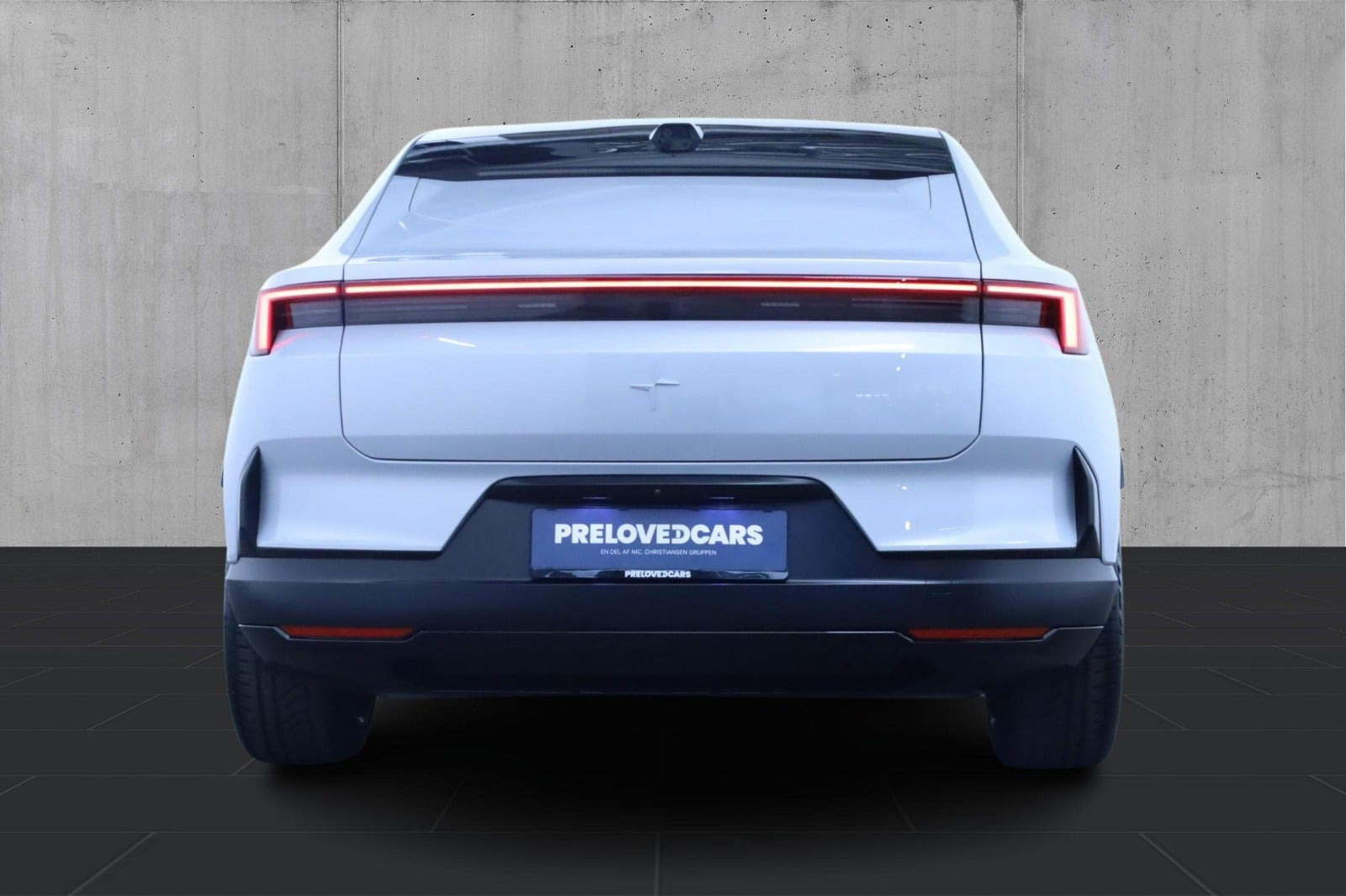 Hvid Polestar 4 fra 2024