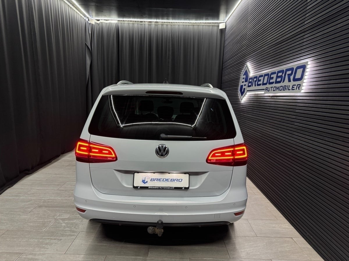 Hvid VW Sharan fra 2018