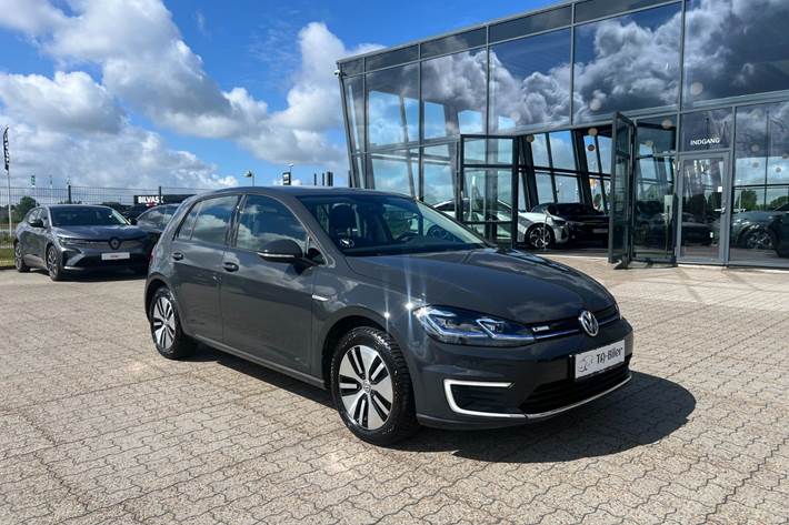 Grå VW e-Golf VII fra 2020