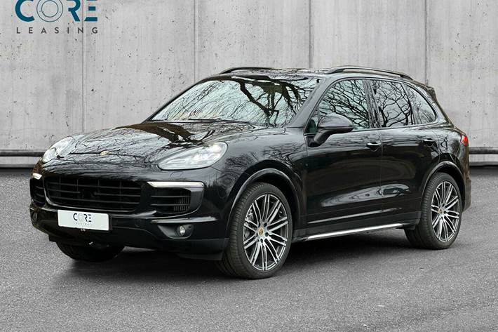Sort Porsche Cayenne S fra 2018