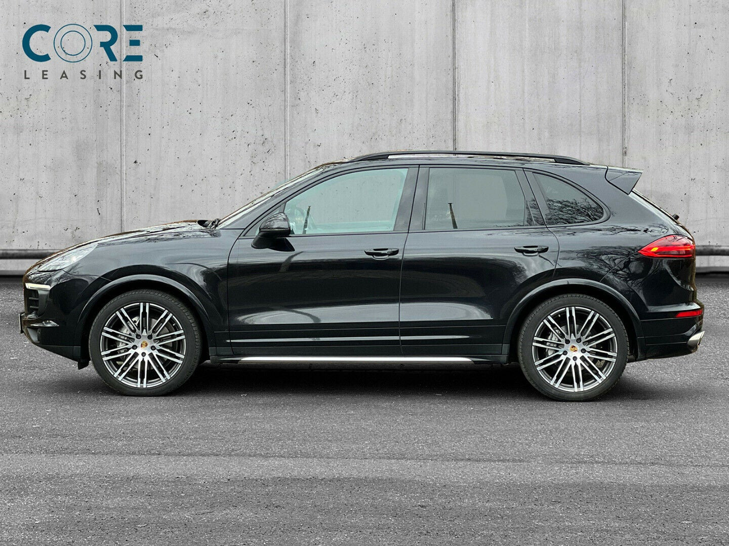 Sort Porsche Cayenne S fra 2018