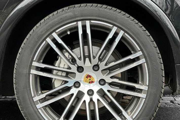 Sort Porsche Cayenne S fra 2018