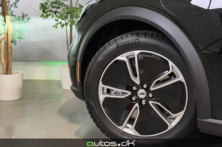 Sort Ford Mustang Mach-E fra 2024