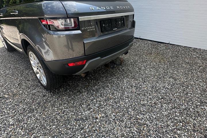 Grå Land Rover Range Rover evoque fra 2016