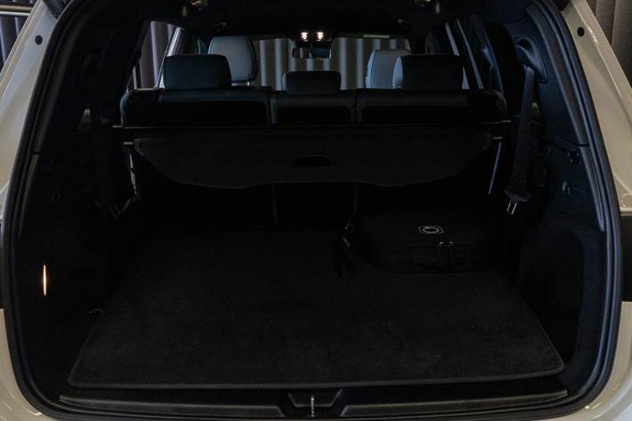 Hvid Mercedes EQB250+ fra 2025