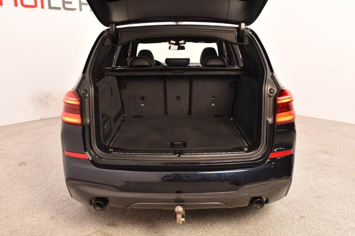 Sort BMW X3 fra 2020