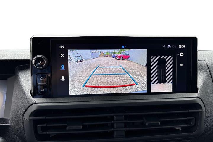 Hvid Toyota ProAce fra 2025