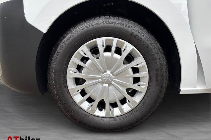 Hvid Toyota ProAce fra 2025