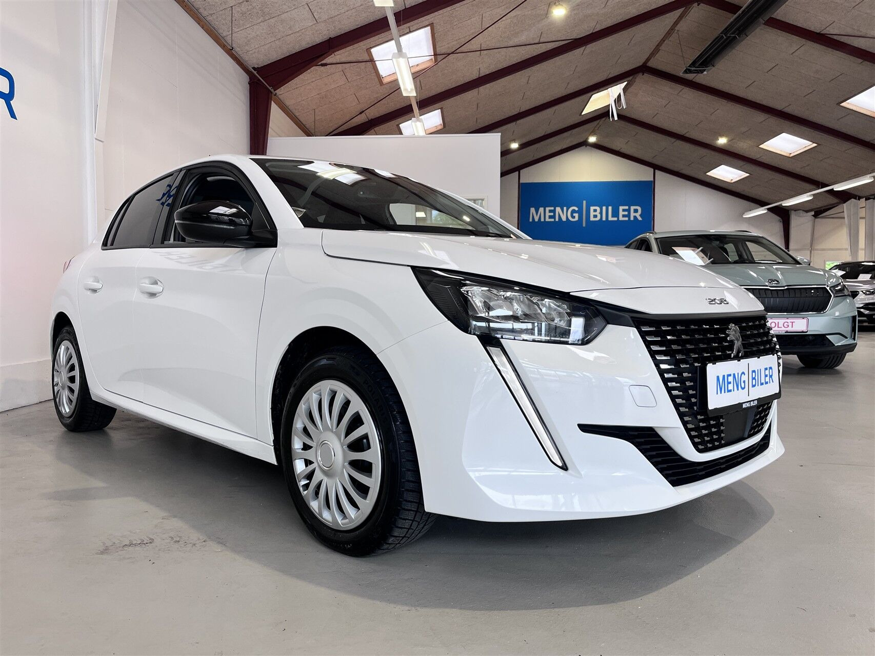 Hvid Peugeot 208 fra 2023