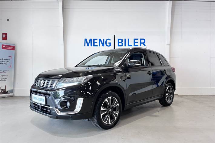 Sort Suzuki Vitara fra 2021 set udefra