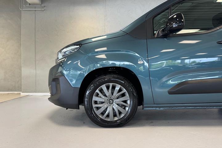 Blå Citroën ë-Berlingo fra 2025
