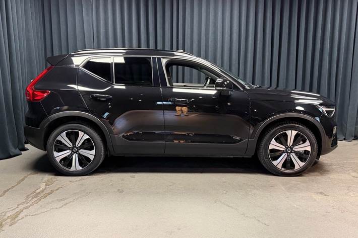 Sort Volvo XC40 fra 2023