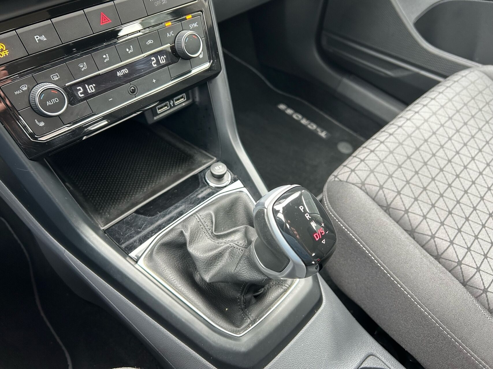 Hvid VW T-Cross fra 2020