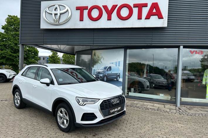 Hvid Audi Q3 fra 2021