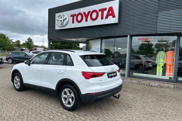 Hvid Audi Q3 fra 2021