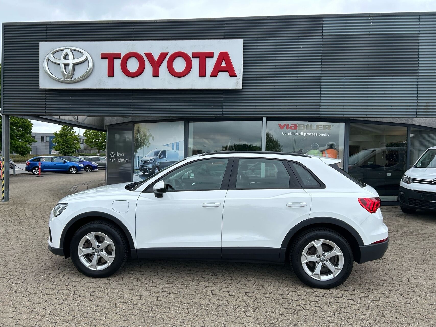 Hvid Audi Q3 fra 2021