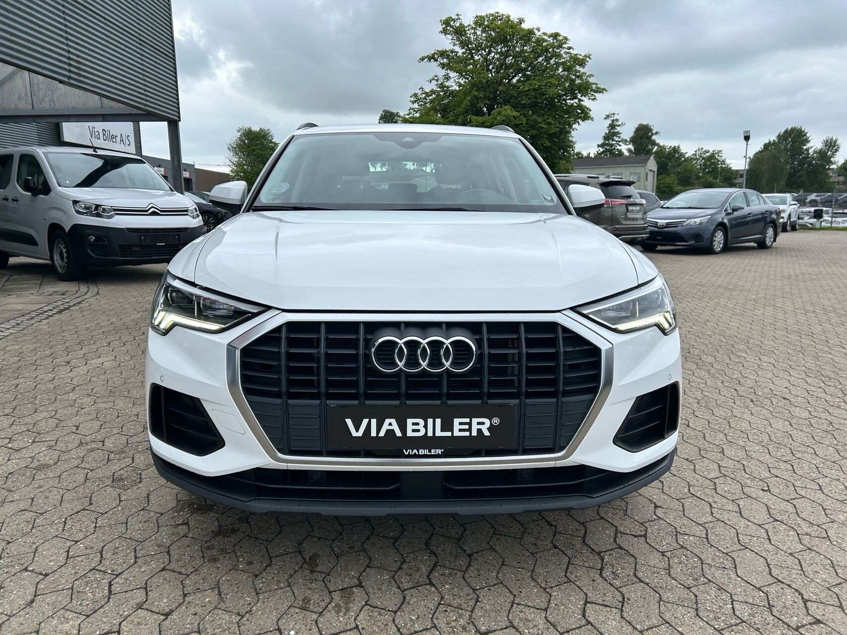 Hvid Audi Q3 fra 2021