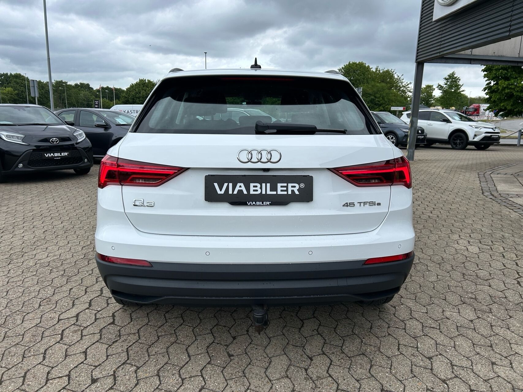 Hvid Audi Q3 fra 2021