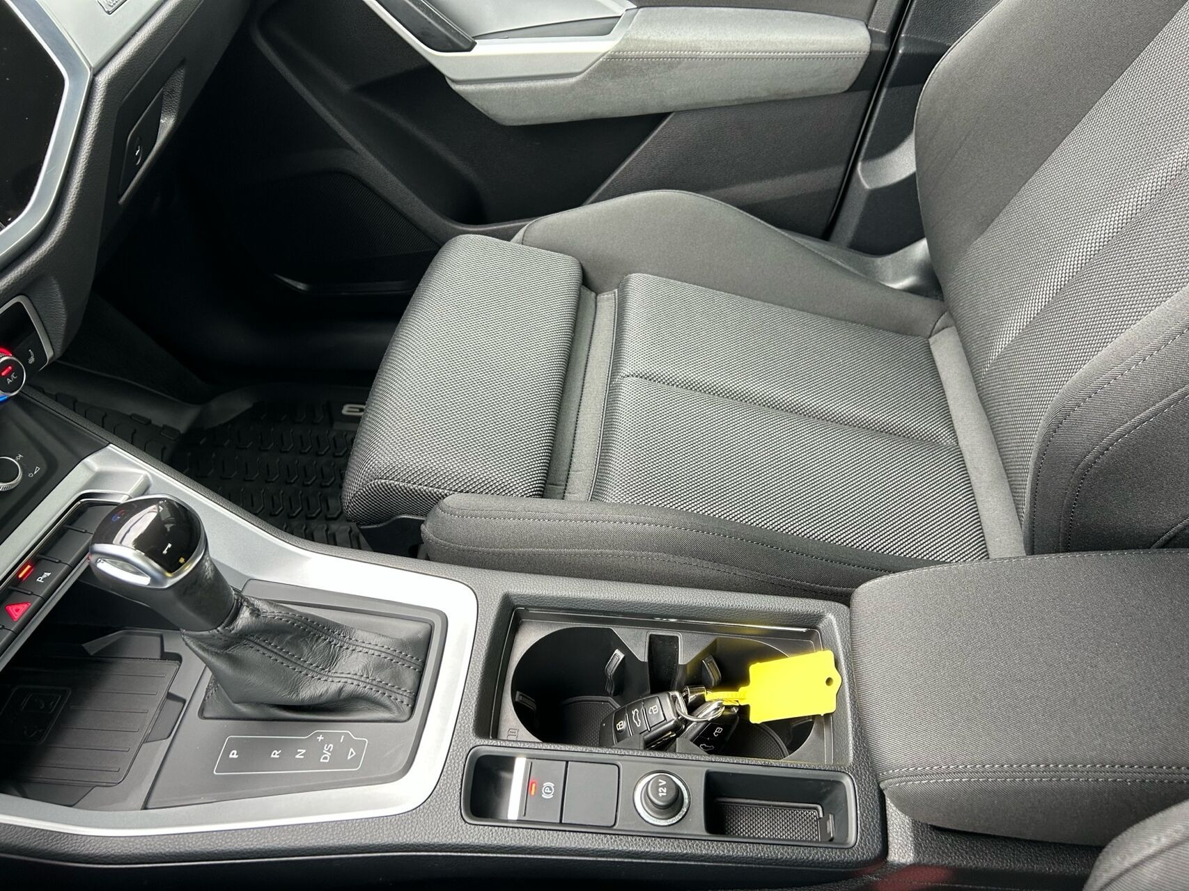 Hvid Audi Q3 fra 2021