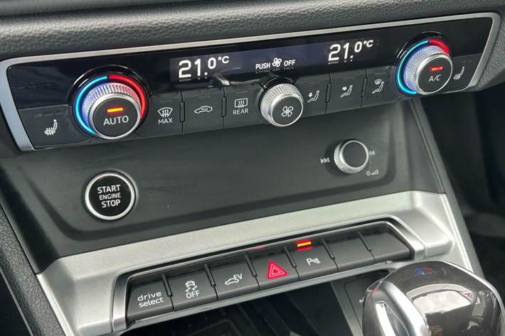 Hvid Audi Q3 fra 2021