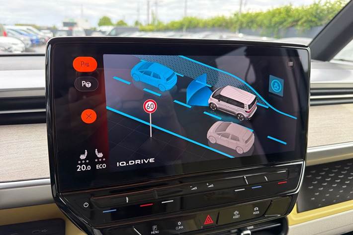Grå VW ID.Buzz fra 2024