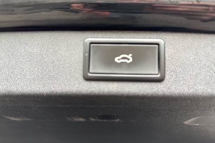 Sort Skoda Enyaq fra 2021