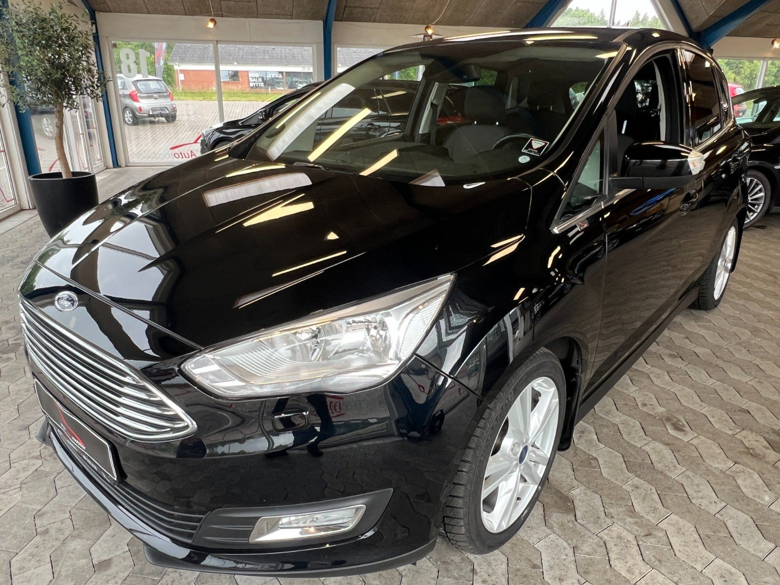 Sort Ford C-MAX fra 2018