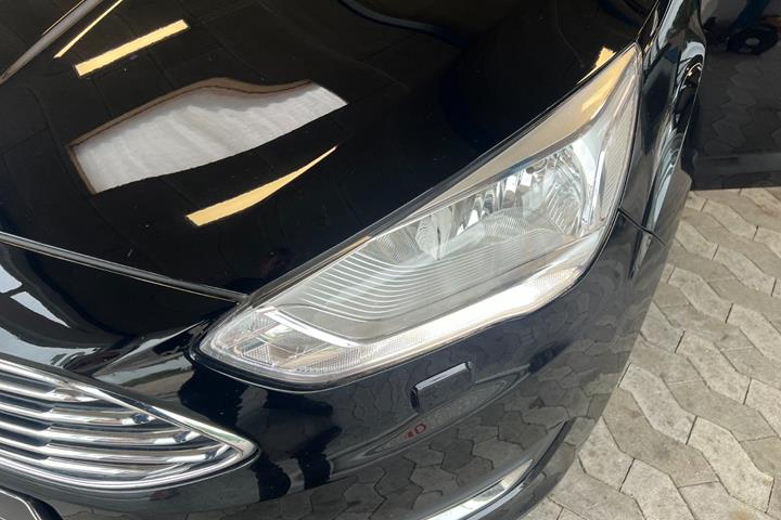 Sort Ford C-MAX fra 2018