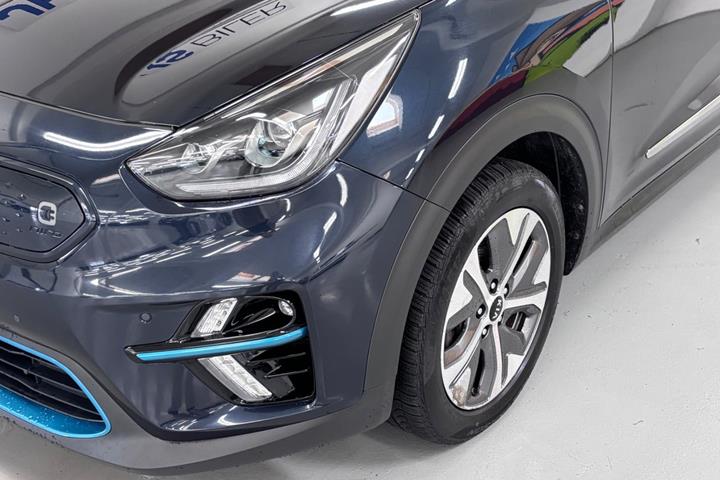 Blå Kia e-Niro fra 2020