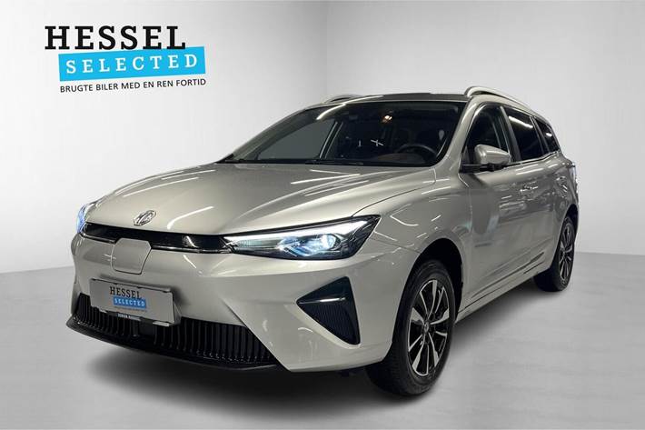 Sølv MG MG5 fra 2023 set udefra