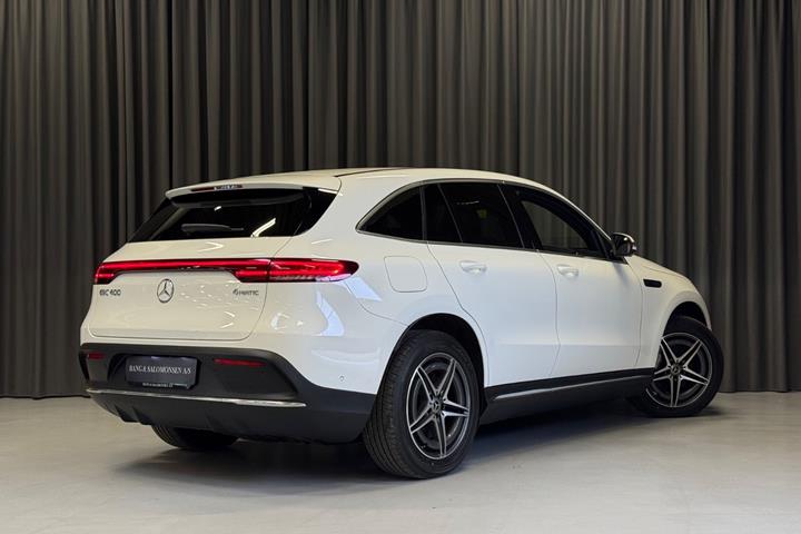 Hvid Mercedes EQC400 fra 2020