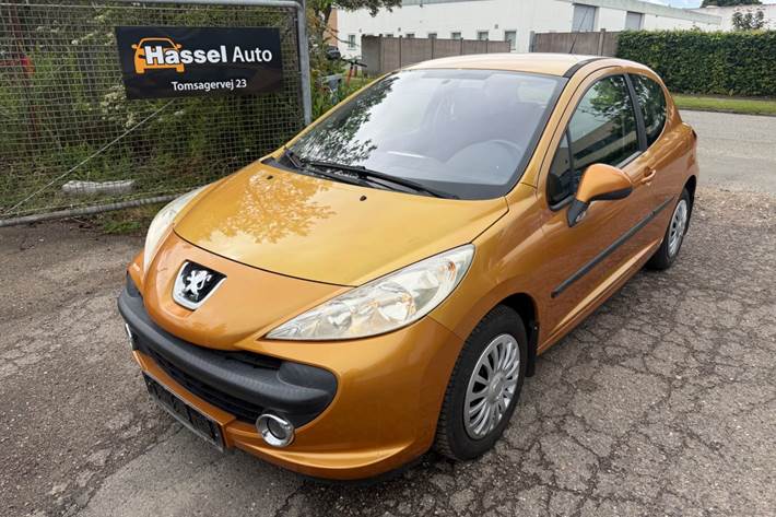 Grøn Peugeot 207 fra 2006