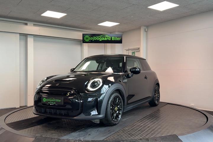 Sort Mini Cooper SE fra 2023