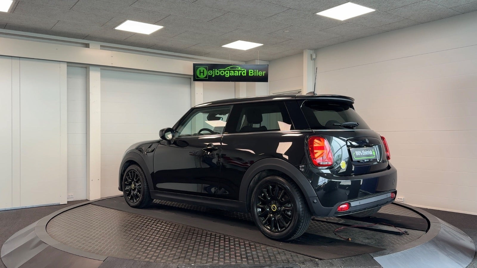 Sort Mini Cooper SE fra 2023
