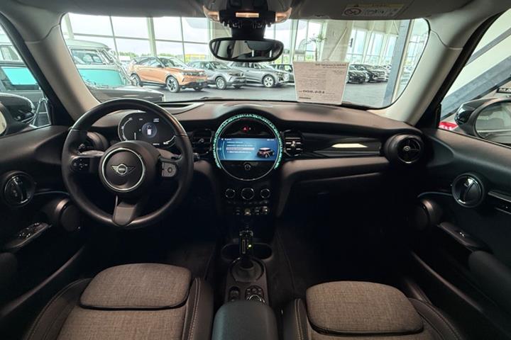 Sort Mini Cooper SE fra 2023